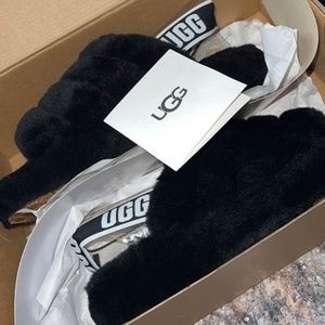 UGG Fluffy Slippers